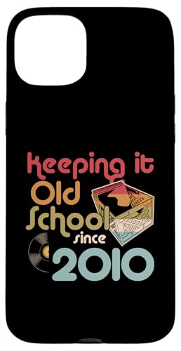 Keeping It Old School Since 2010 Year Box of Vinyl Records Hülle für iPhone 15 Plus von Retro Birthday Party For Vinyl Record Collectors