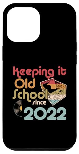 Keeping It Old School Since 2022 Year Box of Vinyl Records Hülle für iPhone 12 Pro Max von Retro Birthday Party For Vinyl Record Collectors
