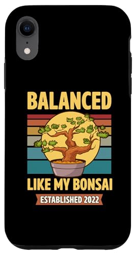 Ausgewogen wie mein Bonsai Gegründeter Bonsai im Geburtsjahr 2022 Hülle für iPhone XR von Retro Birthday Party Supplies for Bonsai Gardeners