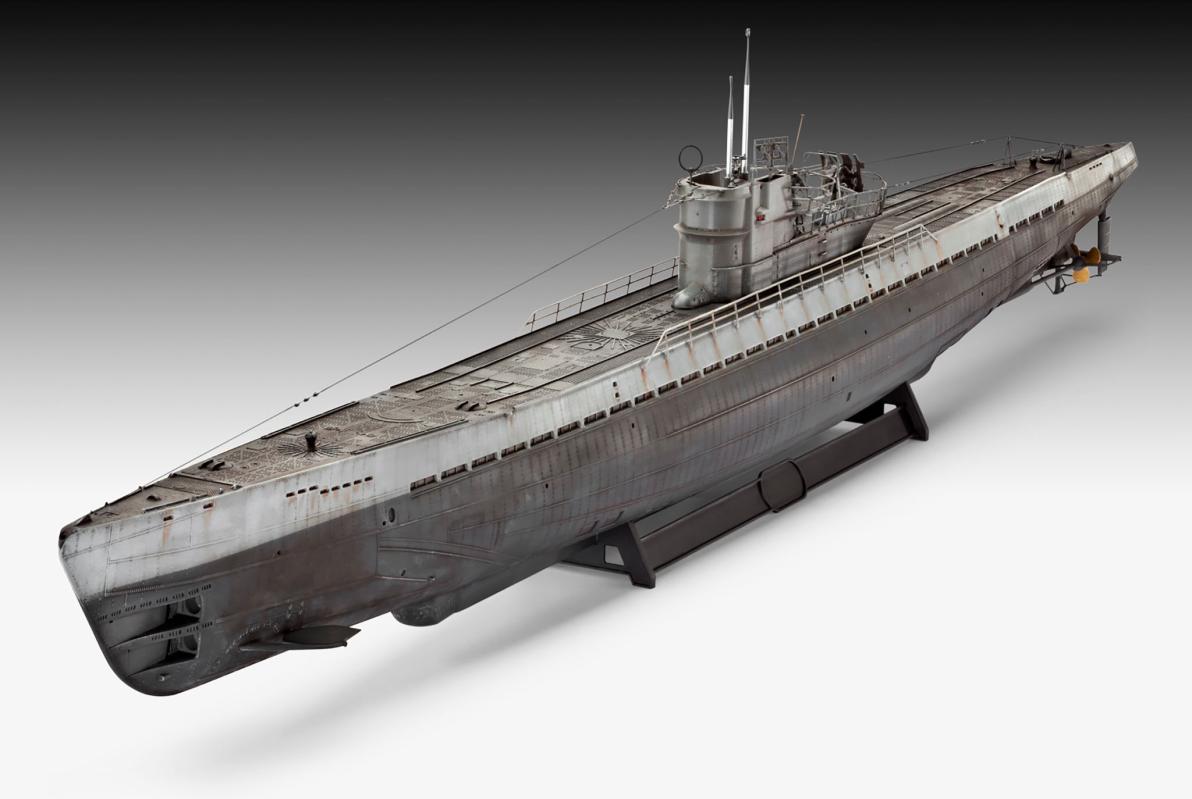 German Submarine Type IX C/40 - Platinum Edition von Revell