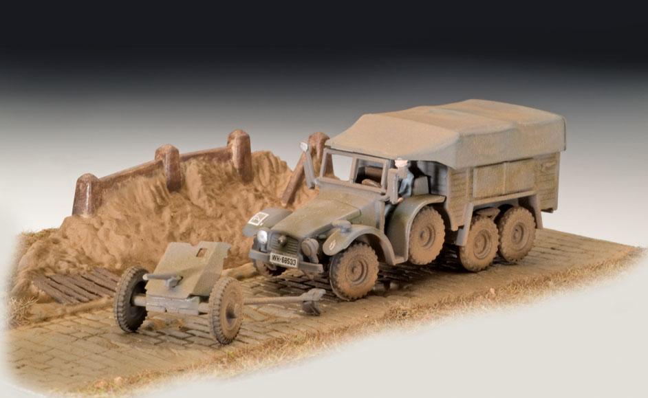 Krupp Protze KFZ 69 with 3,7cm Pak Krupp Protze KFZ 69 with 3,7cm Pak von Revell