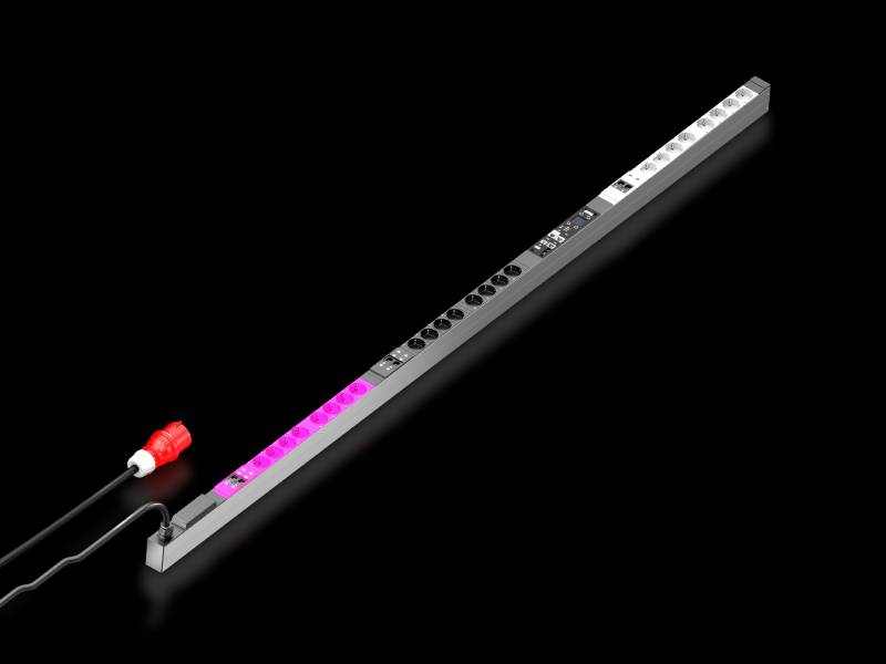 Rittal PDU metered 32A/3P CEE 24 x CEE7/3 Schuko von Rittal