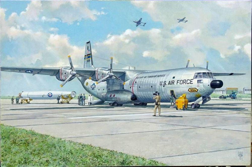 Douglas C-133 w/PGM 17 Thor IRBM Douglas C-133 w/PGM 17 Thor IRBM von Roden