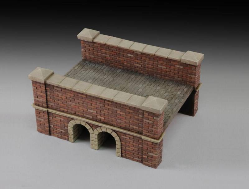 Little red bricks bridge von Royal Model
