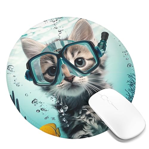 Computer-Mauspad mit Fisch-Motiv, lustige Taucherkatze, süßes Unterwassertier, brille, Seetang, Koralle, Blaugrau, Polyester-Gummi, abwischbar, dekorativ, rutschfest, für Schreibtisch und Zuhause Computer-Mauspad mit Fisch-Motiv, lustige Taucherkatze, süßes Unterwassertier, brille, Seetang, Koralle, Blaugrau, Polyester-Gummi, abwischbar, dekorativ, rutschfest, für Schreibtisch und Zuhause von SMAZDFXX