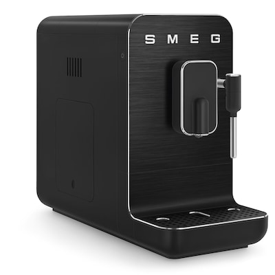 Smeg BCC02FBMEU 50s Style Kaffeevollautomat, full black-matt von SMEG Hausgeräte GmbH