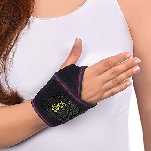 SOLES Handgelenkverband & Unterstützung Atembarer Neopren Extrem Komfort - Eine Größe Passt Allen - Passt Beide Handgelenke - Weich, Flexibel Bequeme Stütze SOLES Handgelenkverband & Unterstützung Atembarer Neopren Extrem Komfort - Eine Größe Passt Allen - Passt Beide Handgelenke - Weich, Flexibel Bequeme Stütze von SOLES