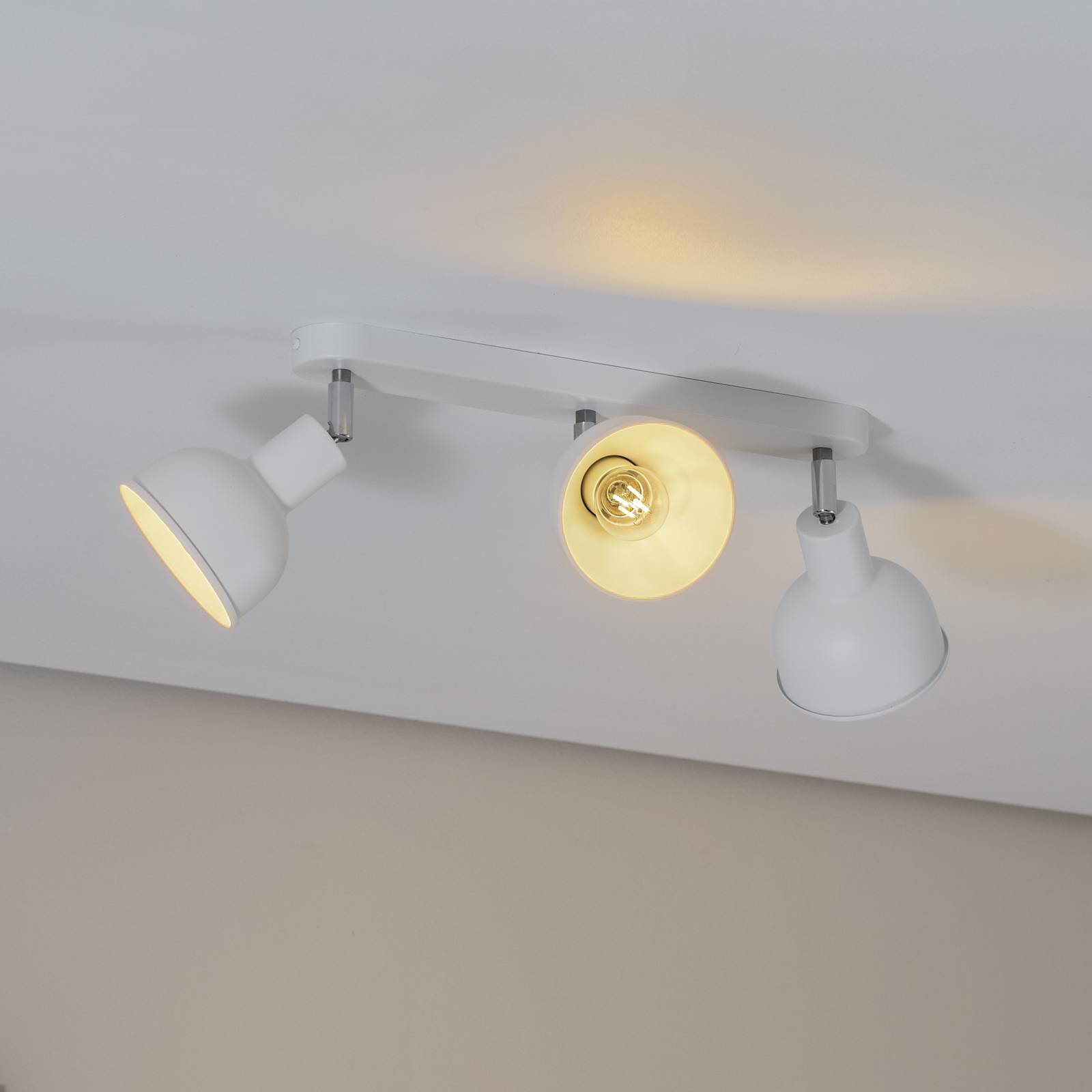 Deckenleuchte Elba, 40 cm, 3-flammig, weiß, Metall, E27 Deckenleuchte Elba, 40 cm, 3-flammig, weiß, Metall, E27 von SOLLUX LIGHTING