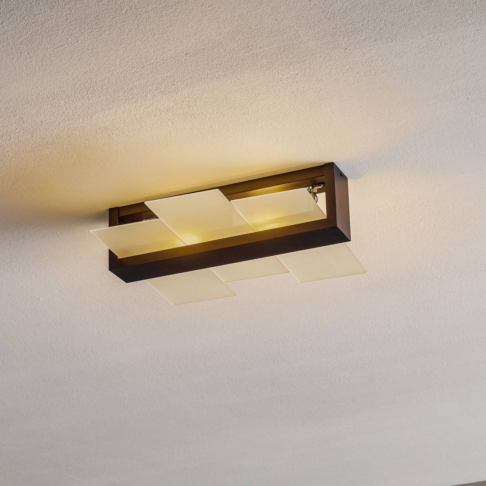 Deckenleuchte Shifted 2, Glas und Wenge-Holz Deckenleuchte Shifted 2, Glas und Wenge-Holz von SOLLUX LIGHTING