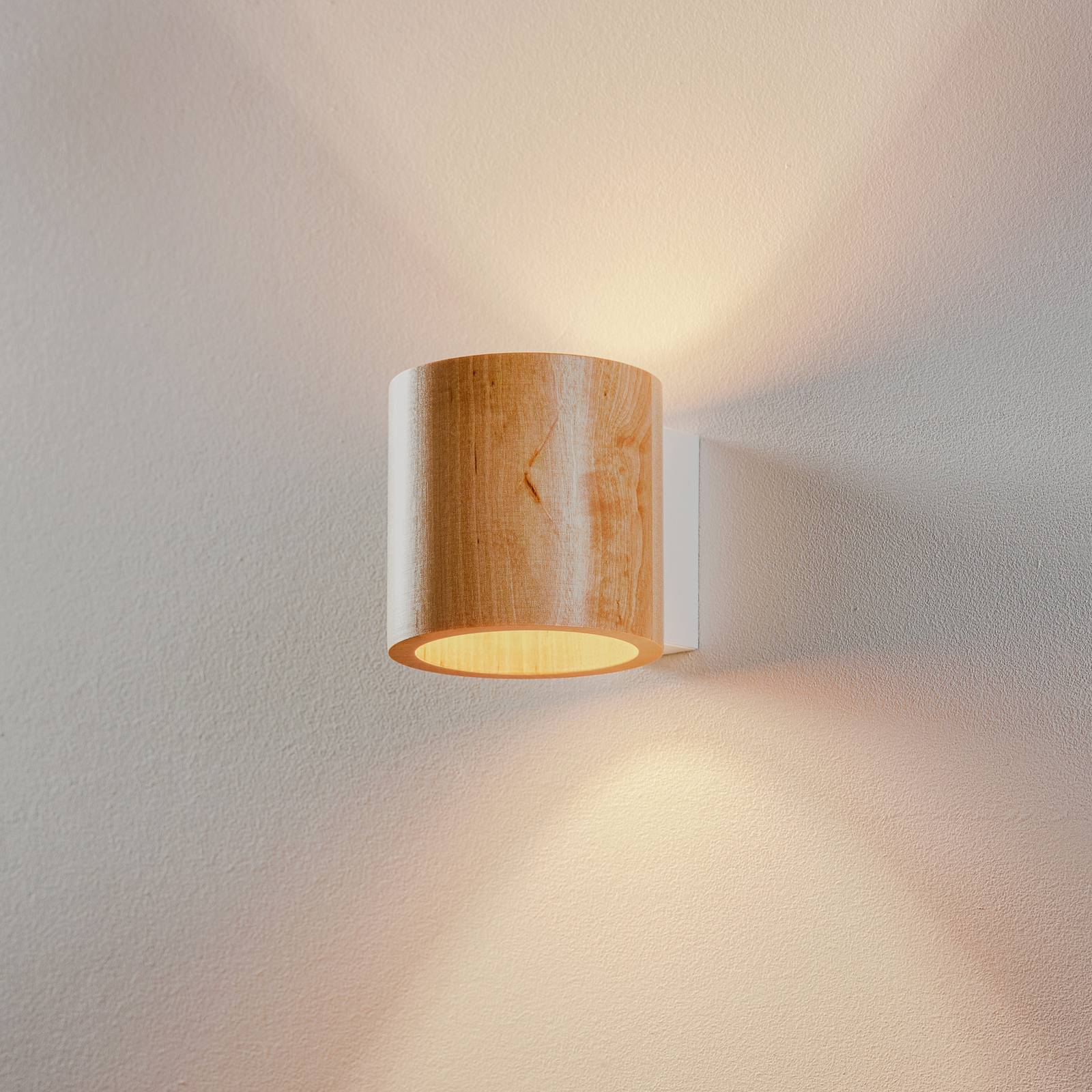 Wandleuchte Ara als Zylinder aus Holz Wandleuchte Ara als Zylinder aus Holz von SOLLUX LIGHTING