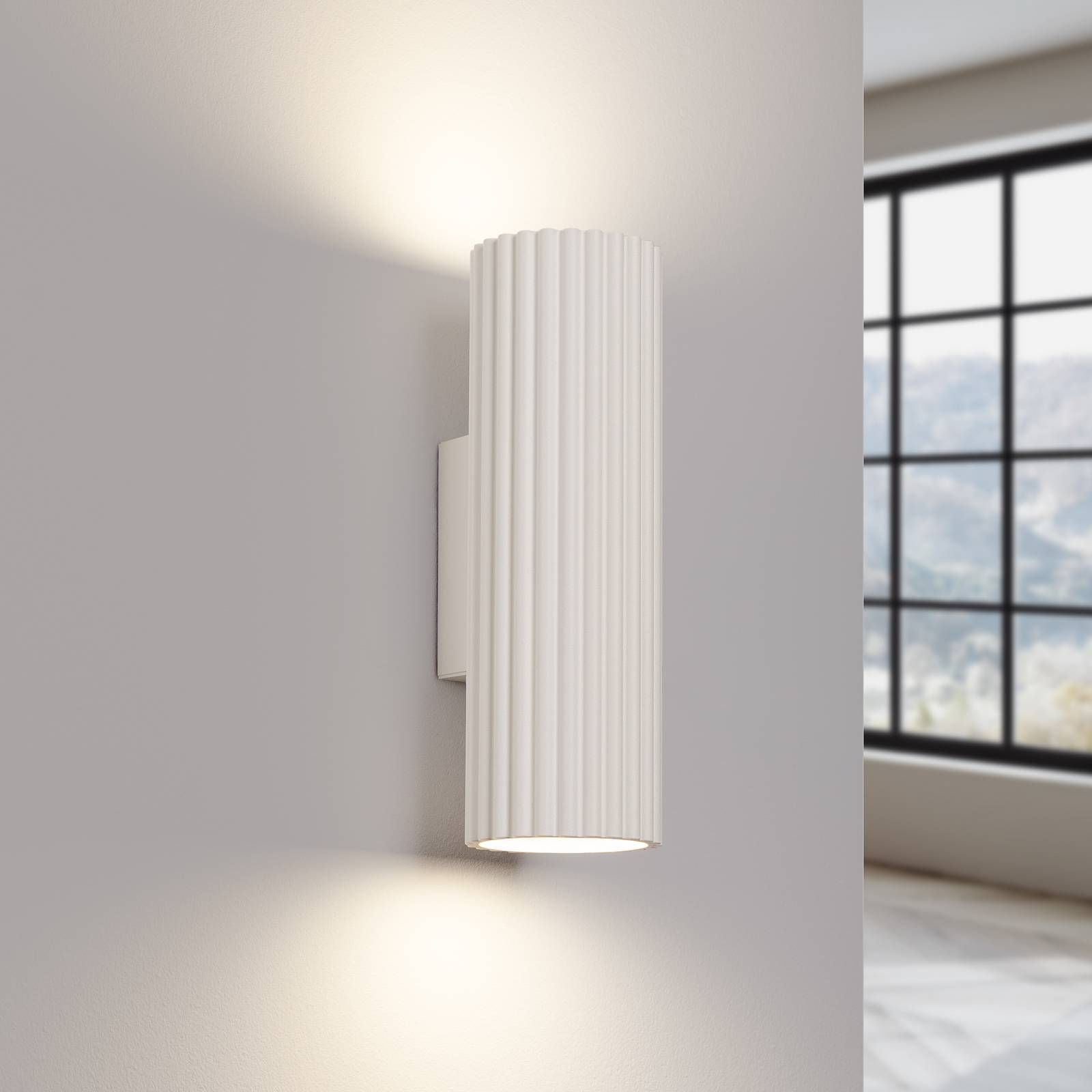Wandleuchte Karbon, beige, Höhe 20 cm, Aluminium, 2-flg. Wandleuchte Karbon, beige, Höhe 20 cm, Aluminium, 2-flg. von SOLLUX LIGHTING