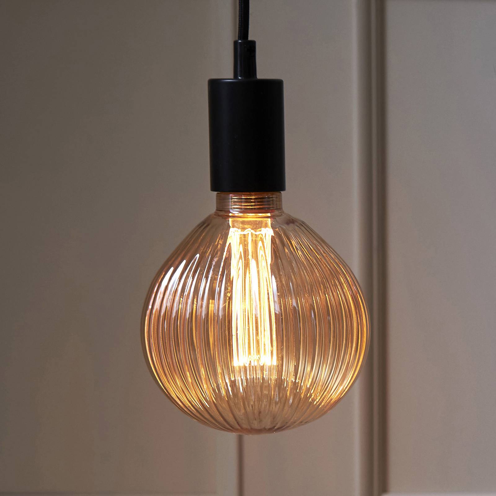 LED-Globe G125 NGC Stripe E27 1W 1800K bernstein LED-Globe G125 NGC Stripe E27 1W 1800K bernstein von STAR TRADING