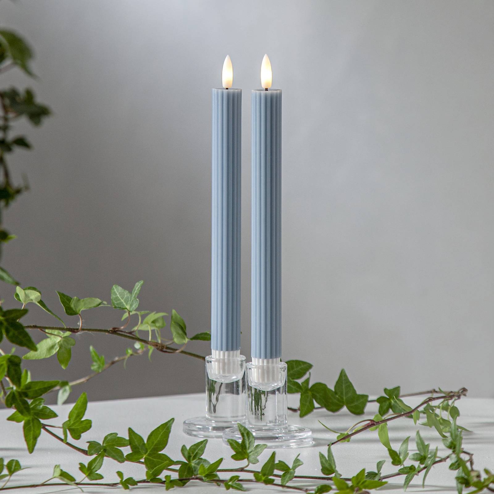 LED-Kerze Flamme Stripe, blau, 25 cm, Wachs Batterie 2er-Set LED-Kerze Flamme Stripe, blau, 25 cm, Wachs Batterie 2er-Set von STAR TRADING