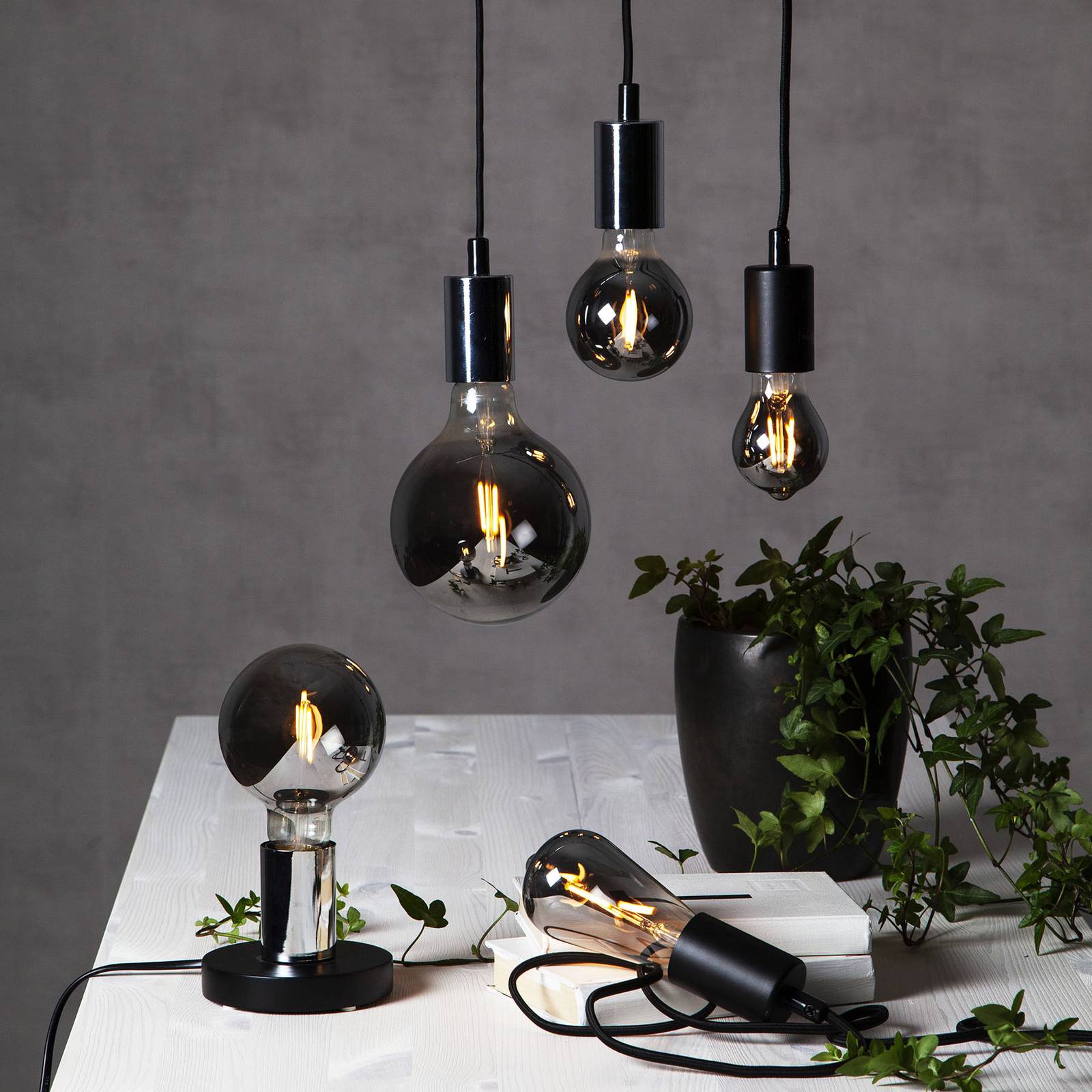 LED-Lampe E27 1,8W ST64 Plain Smoke 2.100K 80lm LED-Lampe E27 1,8W ST64 Plain Smoke 2.100K 80lm von STAR TRADING