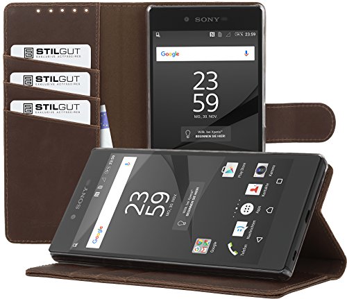 STILGUT Talis, Hülle mit Standfunktion und Kreditkartenfach geeignet für Sony Xperia Z5 Premium, Cognac Vintage von STILGUT