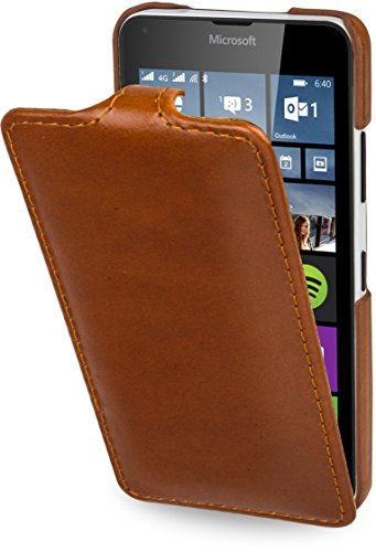 STILGUT UltraSlim Case, Hülle aus Leder kompatibel mit Microsoft Lumia 640/640 Dual SIM (nur kompatibel mit orangener und Blauer Version), Cognac von STILGUT
