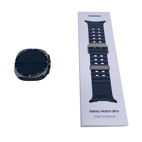 Samsung Galaxy Watch Ultra 47mm LTE Silikonarmband marine Titangehäuse silber Samsung Galaxy Watch Ultra 47mm LTE Silikonarmband marine Titangehäuse silber von Samsung
