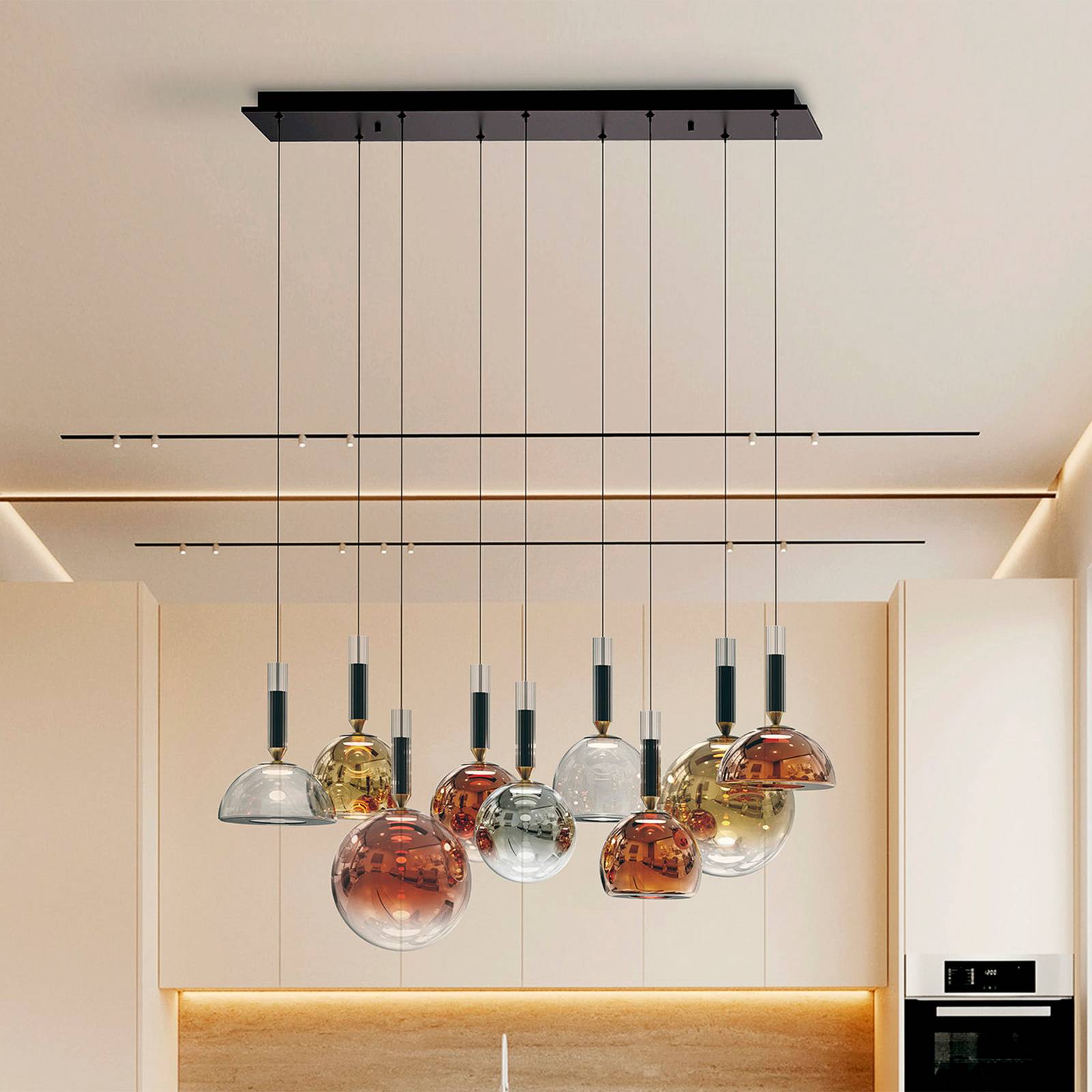 LED-Hängelampe Charlize II 9-fl., Triac-dim, Glas vierfarbig LED-Hängelampe Charlize II 9-fl., Triac-dim, Glas vierfarbig von Schuller Valencia