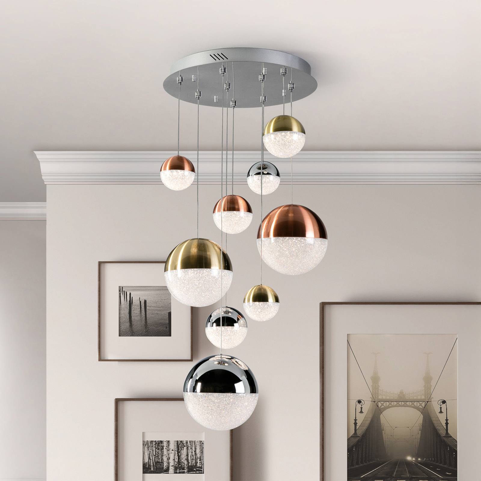 LED-Hängeleuchte Sphere, 9-fl., dimmbar, Ø 50 cm, multicolor LED-Hängeleuchte Sphere, 9-fl., dimmbar, Ø 50 cm, multicolor von Schuller Valencia