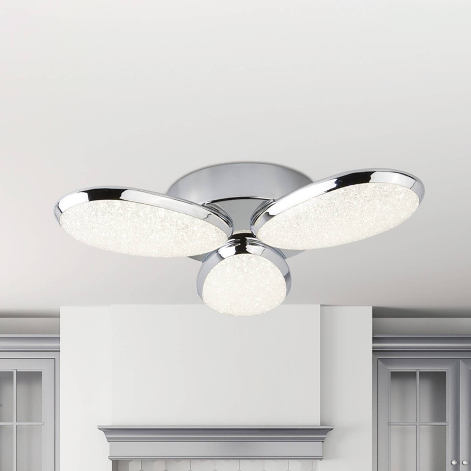 LED-Deckenlampe Lori, 3-flg., Ø 44 cm, chrom/gefrostet, Glas LED-Deckenlampe Lori, 3-flg., Ø 44 cm, chrom/gefrostet, Glas von Searchlight