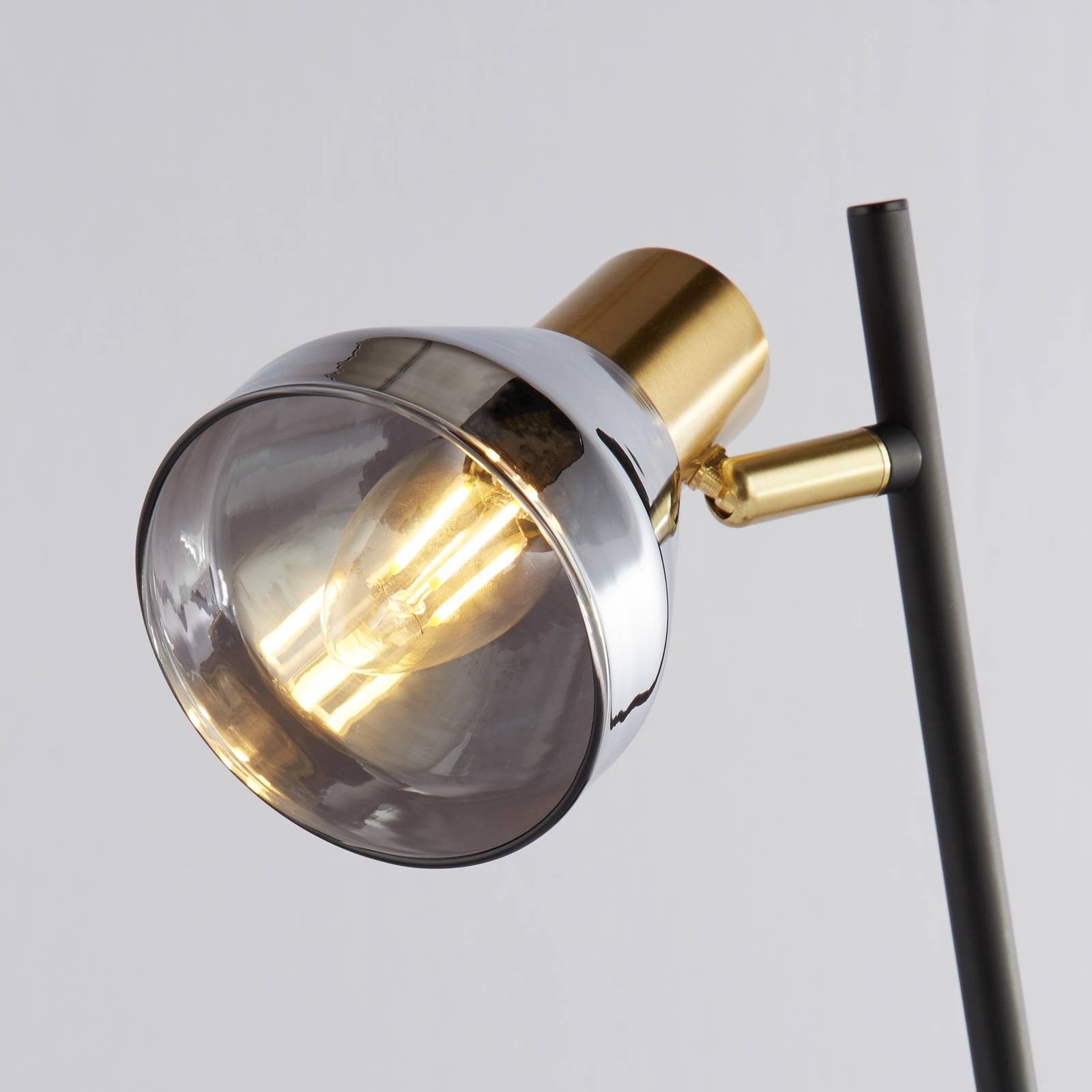 Tischlampe Classy mit Rauchglasschirm von Searchlight