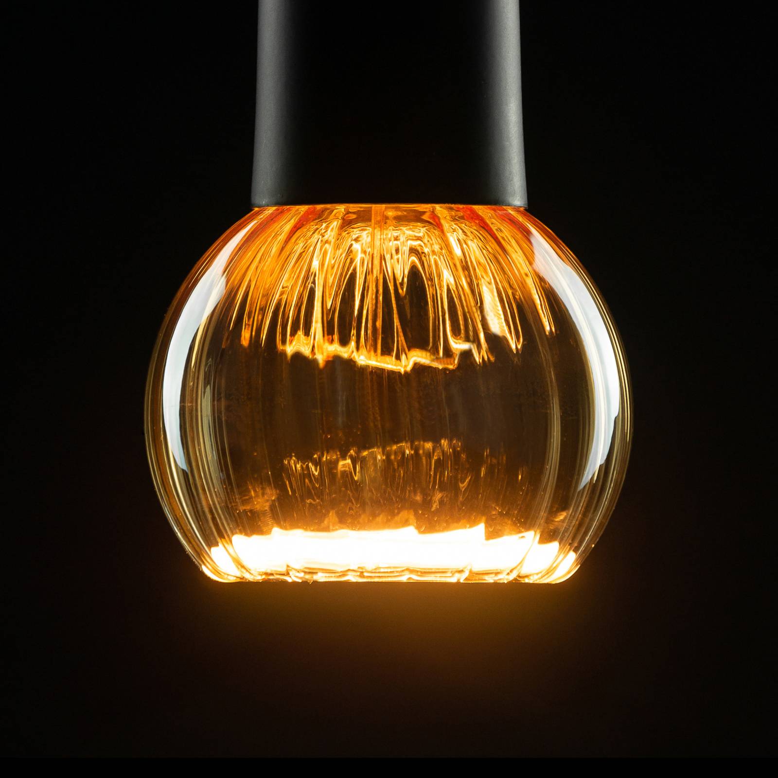 SEGULA LED Floating Globe G80 4W 922 straight gold SEGULA LED Floating Globe G80 4W 922 straight gold von Segula