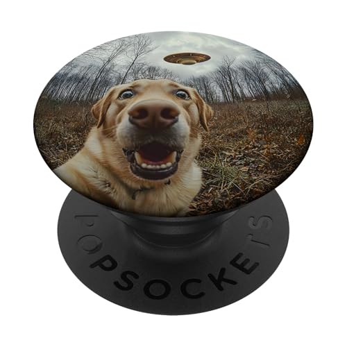 Lustiges Labrador-Hunde-Selfie mit intergalaktischem UFO PopSockets Klebender PopGrip Lustiges Labrador-Hunde-Selfie mit intergalaktischem UFO PopSockets Klebender PopGrip von Shocked looking Labrador Dog and UFO Selfie