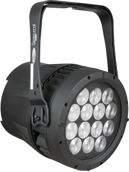 Showtec Spectral M3000 Zoom Q4 MKII - 8-40° Zoom, IP65 von Showtec