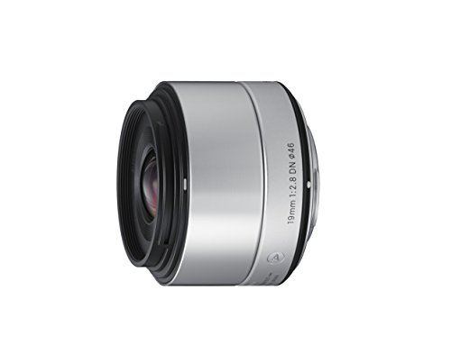 Sigma 19mm F2,8 DN Art Objektiv (46mm Filtergewinde) für Micro Four Thirds Objektivbajonett silber von Sigma