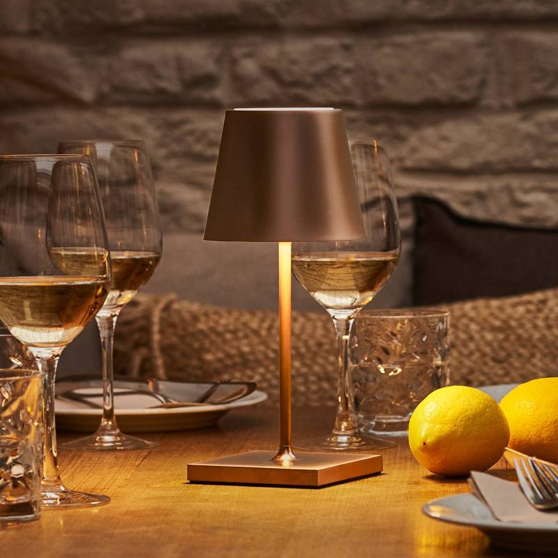 LED-Akkutischlampe Nuindie mini, USB-C, bronze, IP54, dimm. von Sigor