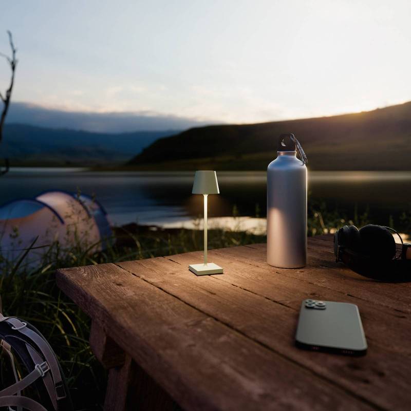 LED-Akkutischlampe Nuindie pocket, salbeigrün, IP54, dimmbar von Sigor