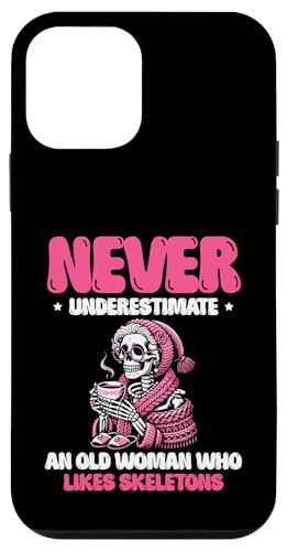Unterschätzen Sie niemals eine alte Frau, die Skelette mag Hülle für iPhone 12 mini Unterschätzen Sie niemals eine alte Frau, die Skelette mag Hülle für iPhone 12 mini von Skeleton Bone Spooky Scary Halloween Skeletal