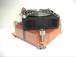 SC119025C570XT - SmartCooler© 2U skived fin Vollkupfer Aktivkühler für Intel LGA Sockel 775 (T), SmartSpeed© Lüfter, mit Tachosignal und 3-Pol. Stecker, mit Backplate und vier Federschrauben, Maße (LxBxH): 91x91x25mm. von SmartCooler