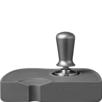 SMEG ECTS01 50s Style Präzisions-Tamper-Set SMEG ECTS01 50s Style Präzisions-Tamper-Set von Smeg