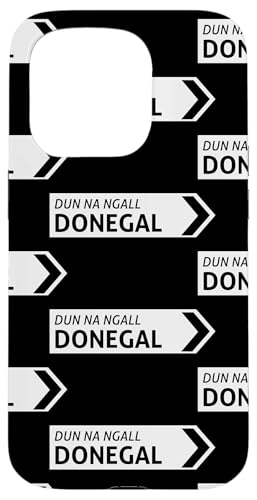 Irish Donegal Straßenschild Hülle für iPhone 15 Pro von St Paddy Not Patty