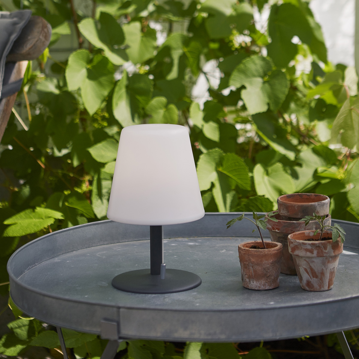 LED Garten Tischlampe - H: 26,5cm - weißer Lampenschirm, D: 16cm - Batteriebetrieb - Outdoor LED Garten Tischlampe - H: 26,5cm - weißer Lampenschirm, D: 16cm - Batteriebetrieb - Outdoor von StarTrading