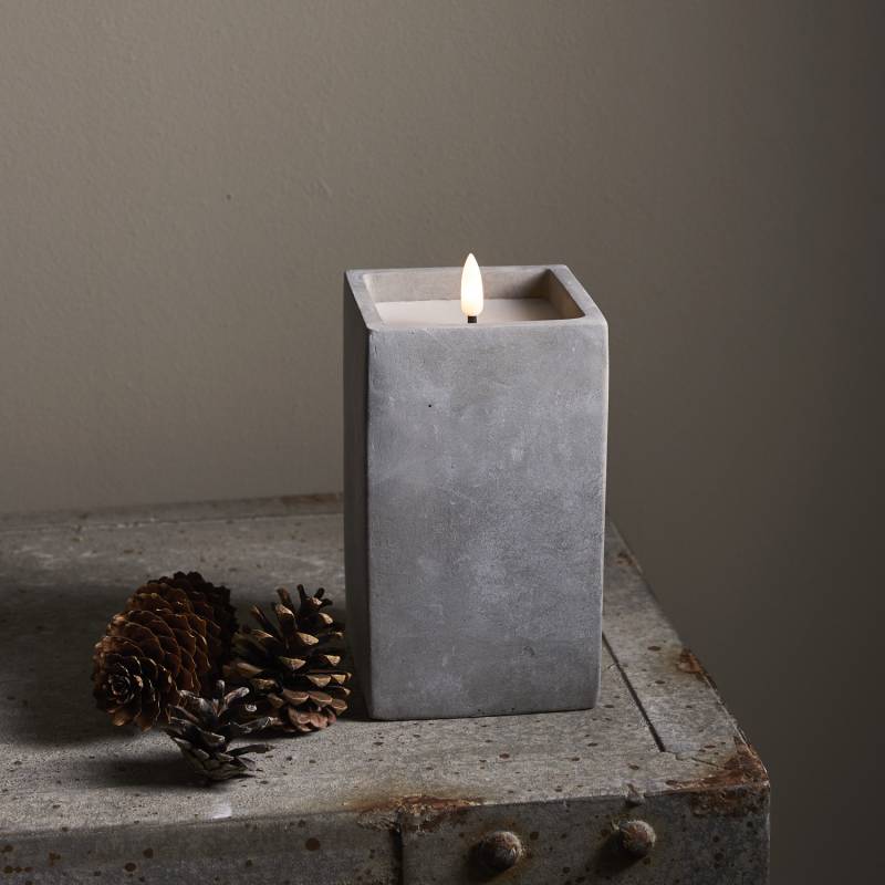 LED Kerze Flamme in Betontoptik - Zement/Echtwachs - flackernde 3D Flamme - Timer - H: 16,5cm - grau von StarTrading