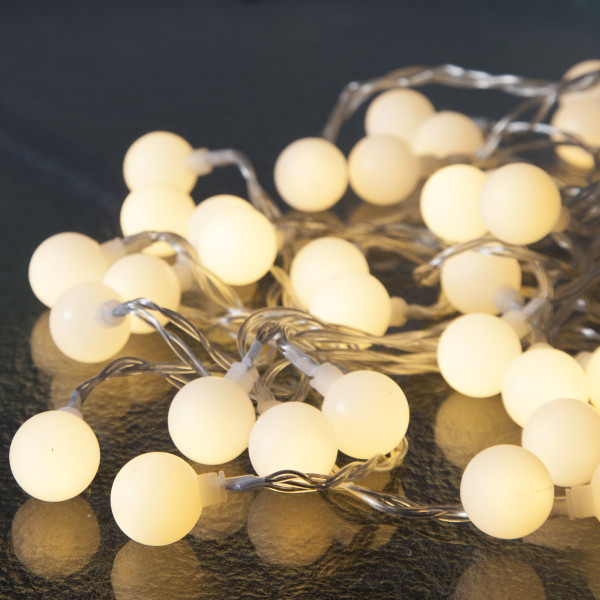 LED Lichterkette BERRY - 50 warmweiße opale Kugeln - L: 7,35m - tra... LED Lichterkette BERRY - 50 warmweiße opale Kugeln - L: 7,35m - tra... von StarTrading