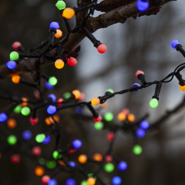 LED Lichterkette Berry Mini - 700 bunte opale LED - 14m - 8 Funktio... LED Lichterkette Berry Mini - 700 bunte opale LED - 14m - 8 Funktio... von StarTrading
