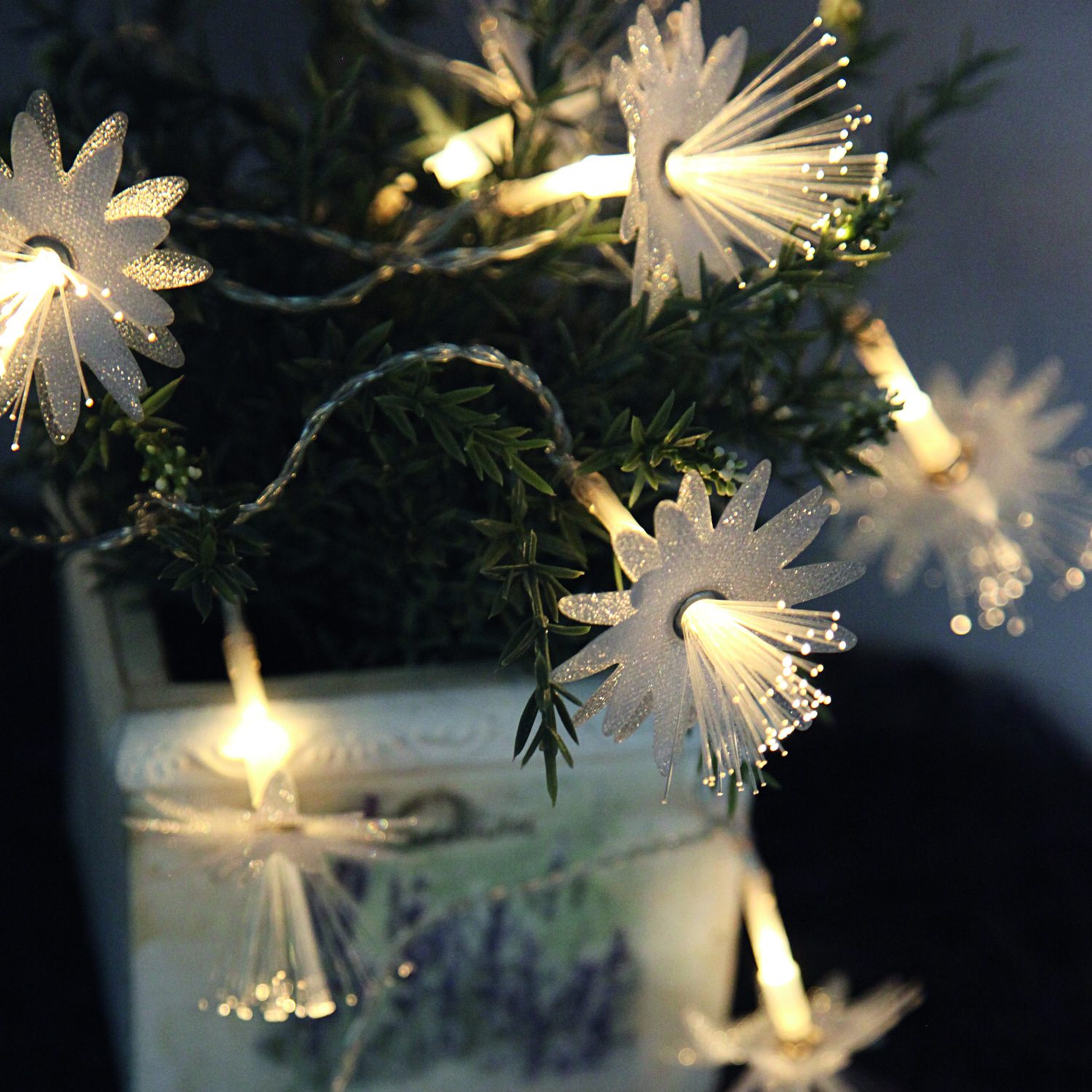LED Lichterkette Blume aus Fiberglas - 10 warmweiße LED - 1,35m - B... von StarTrading