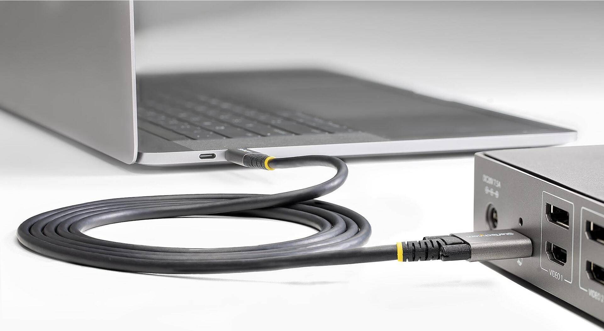 StarTech.com 3ft 1m Side Screw Locking USB C Cable 10Gbps, USB 3.1/3.2 Gen 2 Type-C Cable, 100W (5A) Power Delivery Charging, DP Alt Mode, Dual Screw Lock, USB-C to C Cord, Charge/Sync - Thunderbolt 3 Compatible (USB31CCSLKV1M) - USB-Kabel - USB-C (M) gerade/verriegelnd bis USB-C (M) gerade - USB 3.2 Gen 2 / DisplayPort 1.4 /Thunderbolt 3 - 1 m - 4K Unterstützung - Grau, Schwarz von Startech