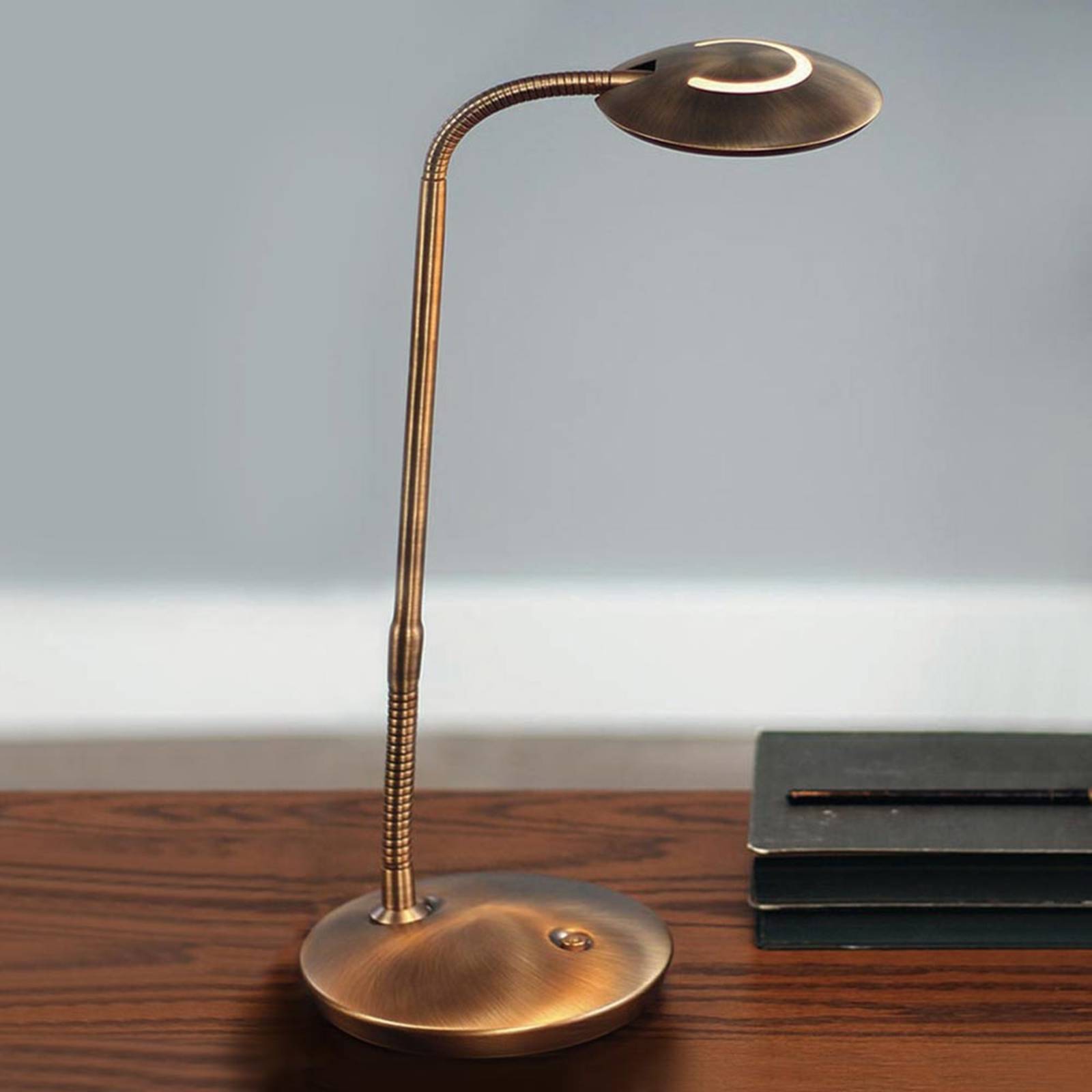 Mit Dimmer - LED-Tischlampe Zenith bronze von Steinhauer