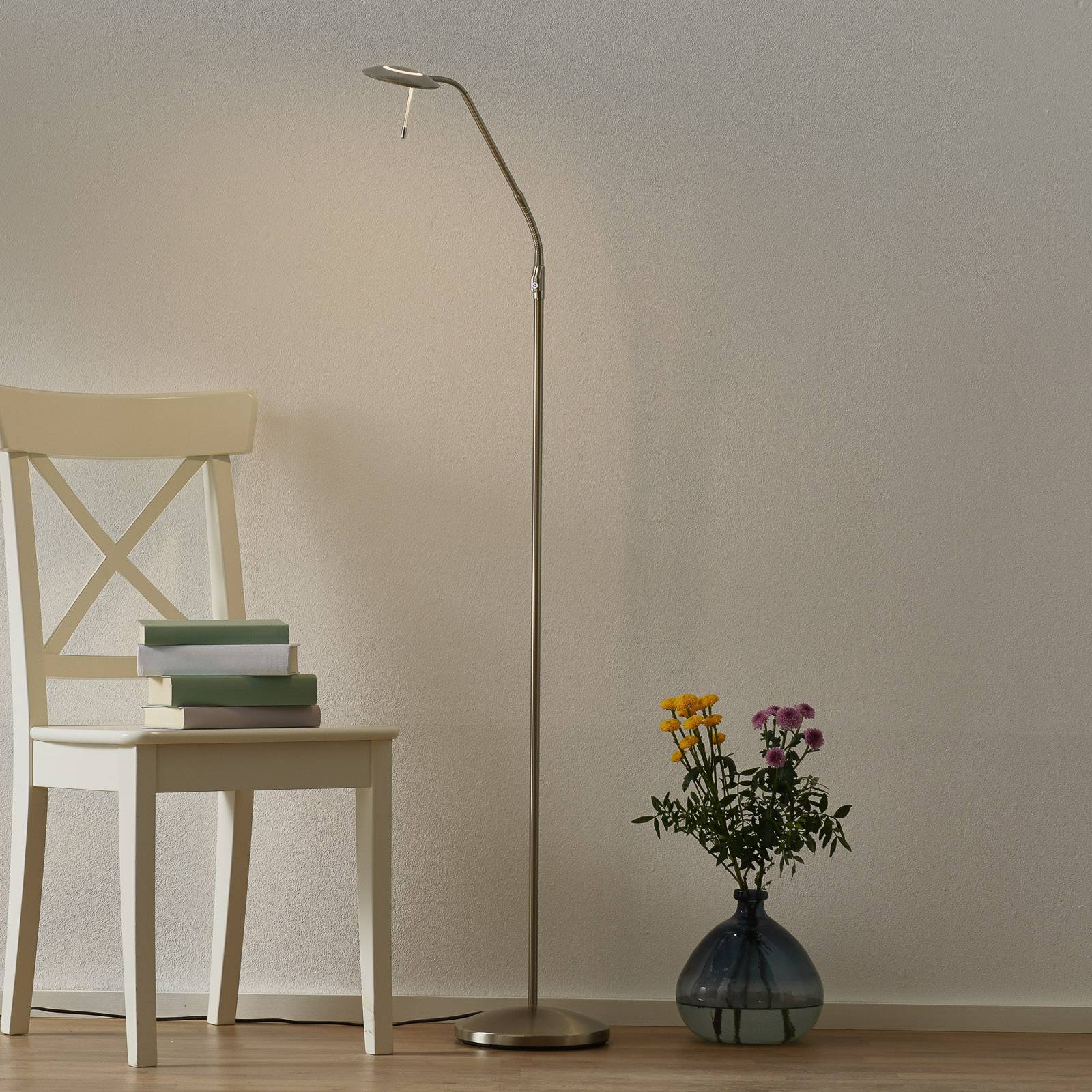 Verstellbare LED-Stehlampe Zenith, Dimmer, stahl Verstellbare LED-Stehlampe Zenith, Dimmer, stahl von Steinhauer