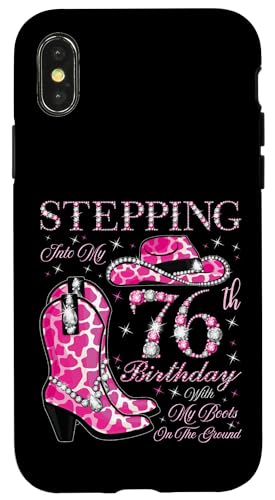 Ich trete in meinen 76. Geburtstag mit meinen Stiefeln auf dem Boden Hülle für iPhone X/XS Ich trete in meinen 76. Geburtstag mit meinen Stiefeln auf dem Boden Hülle für iPhone X/XS von Stepping Into My Birthday Cowgirls Birthday Party