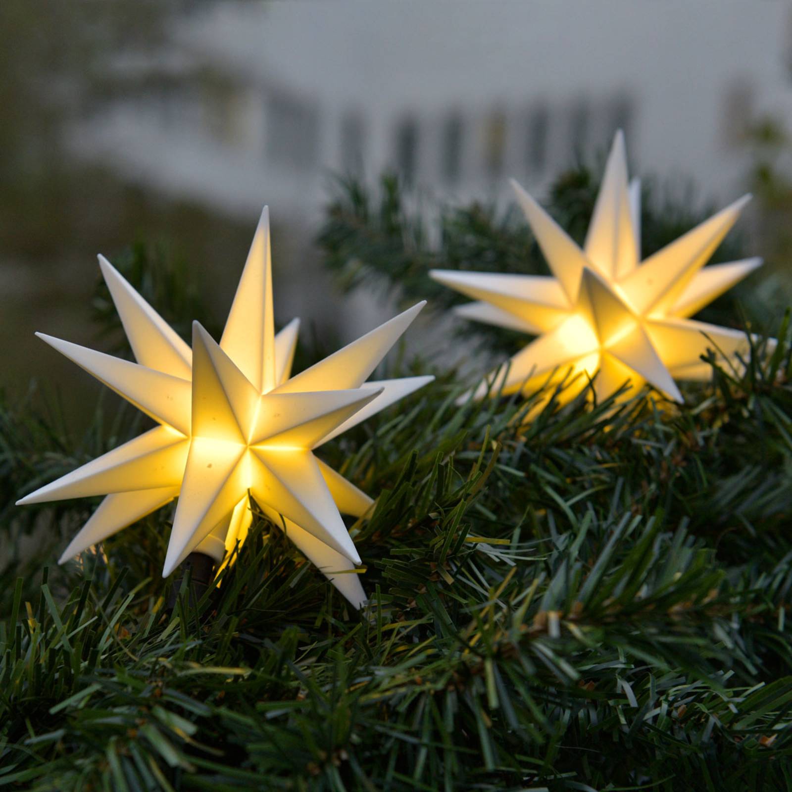 In Weiß - LED Lichterkette mit 9 Sternen f. außen von Sterntaler