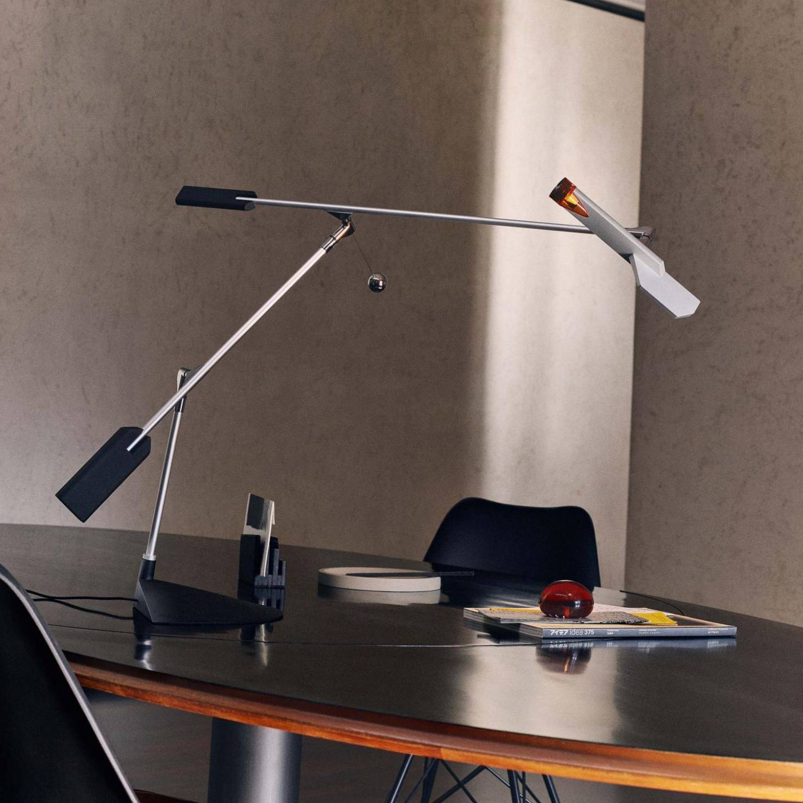 Stilnovo LED-Tischlampe Halley, Ausladung 100 cm, grau Stilnovo LED-Tischlampe Halley, Ausladung 100 cm, grau von Stilnovo