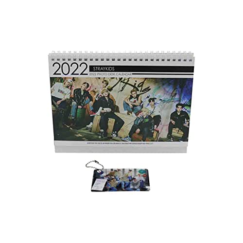 Stray Kids KpoTischkalender mit Schlüsselanhänger und Mini-Foto-Karten Stray Kids KpoTischkalender mit Schlüsselanhänger und Mini-Foto-Karten von Stray Kids