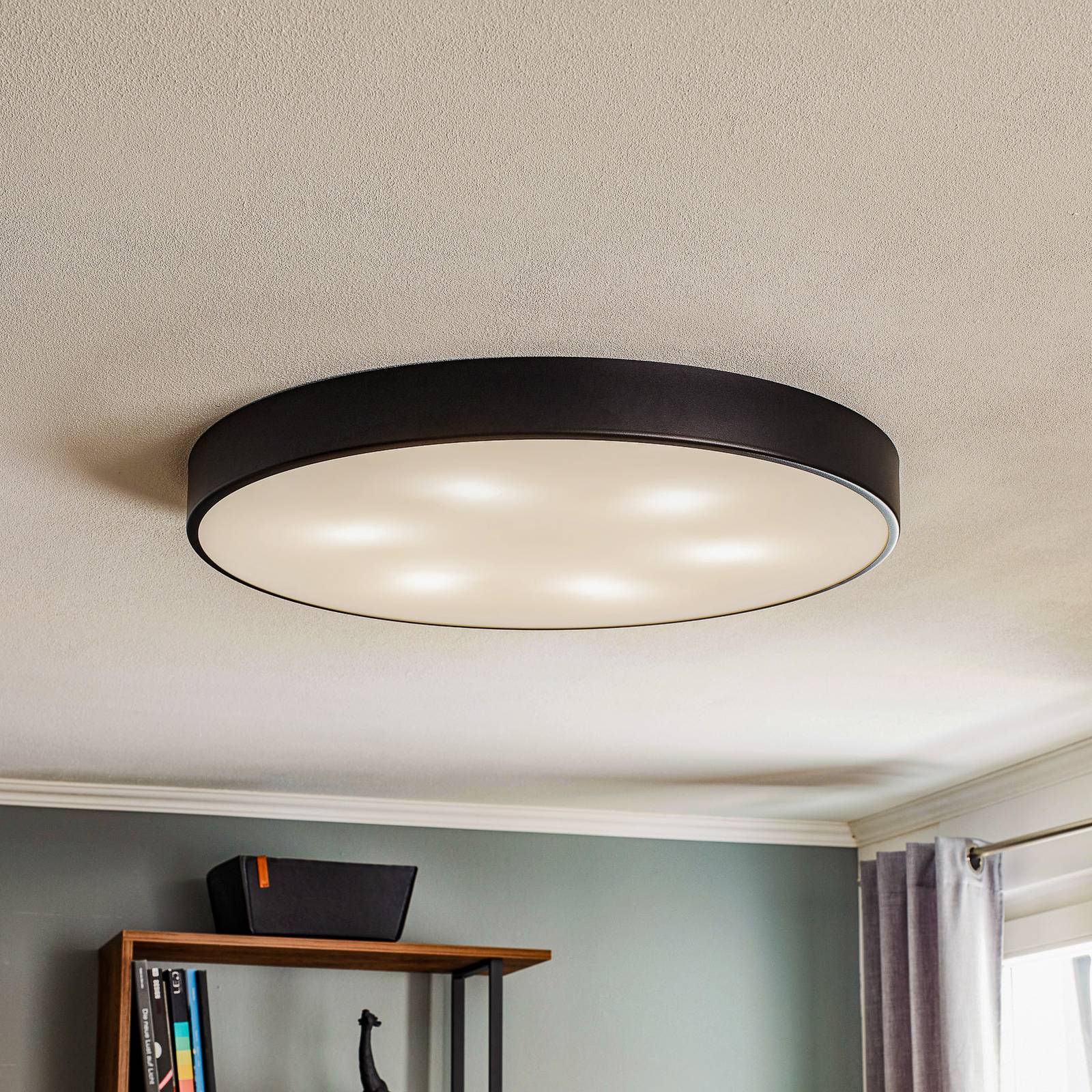 Deckenlampe Cleo 800, schwarz, Sensor, IP20, Ø 78 cm, Metall Deckenlampe Cleo 800, schwarz, Sensor, IP20, Ø 78 cm, Metall von TEMAR LIGHTING