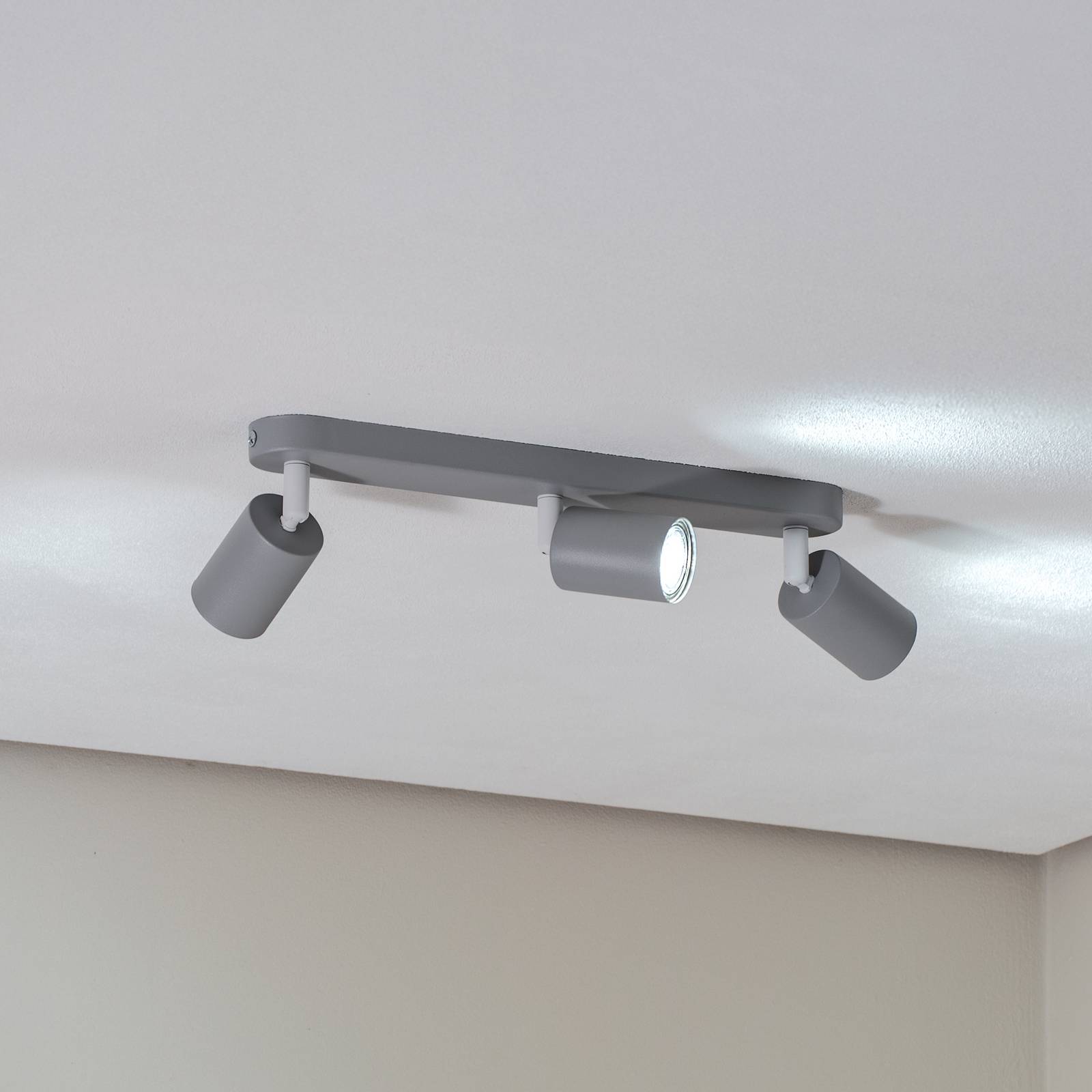 Deckenstrahler Livia, grau, 52 cm, 3-flg., Metall, GU10 Deckenstrahler Livia, grau, 52 cm, 3-flg., Metall, GU10 von TK Lighting