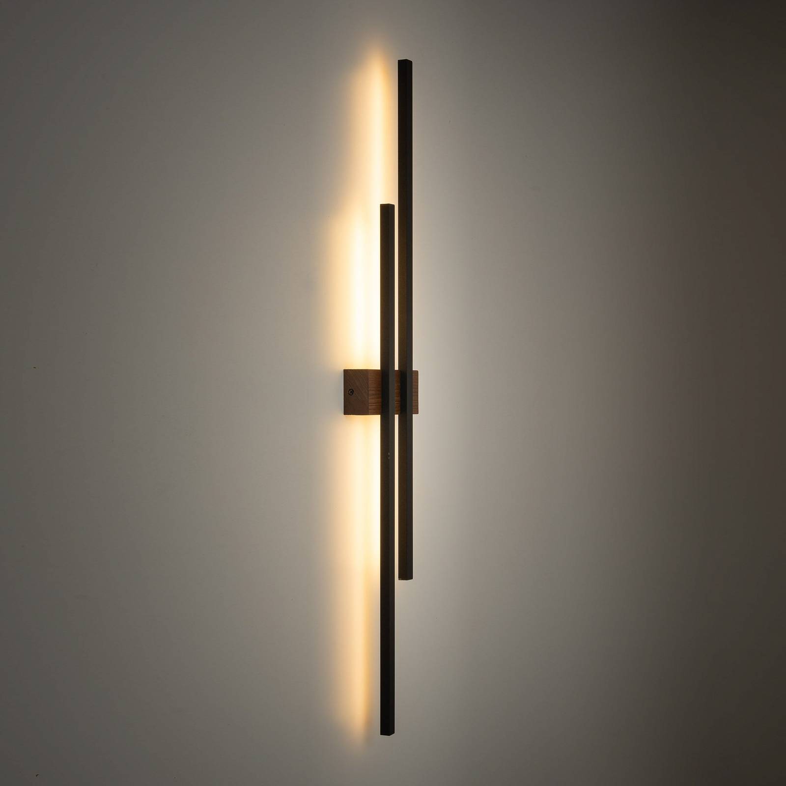 LED-Wandleuchte Flash, schwarz/nussbaum Höhe 90 cm 2-flammig LED-Wandleuchte Flash, schwarz/nussbaum Höhe 90 cm 2-flammig von TK Lighting